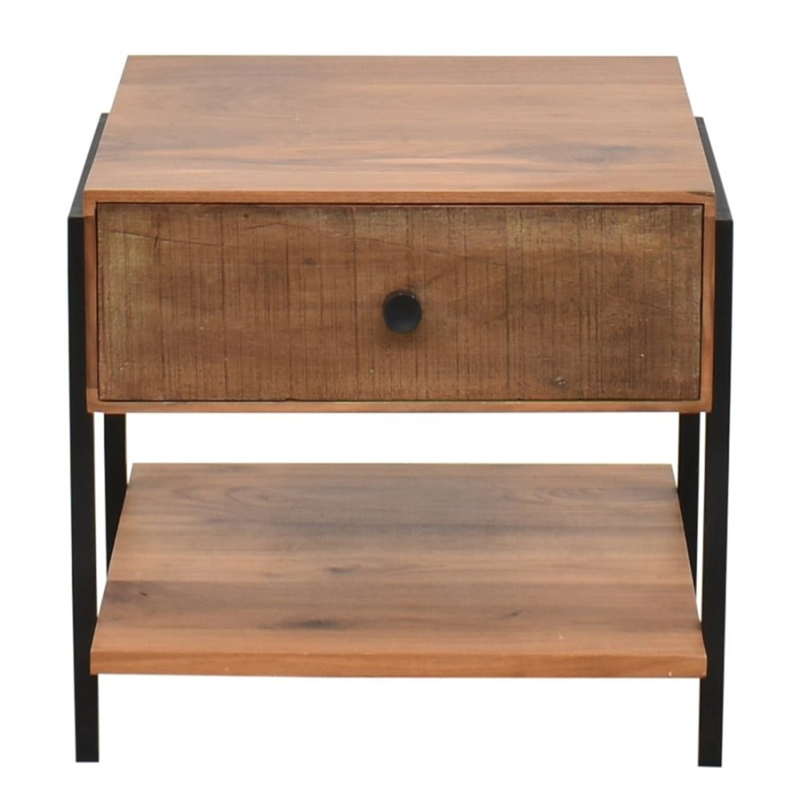 Tables Crate & Barrel  | Crate & Barrel Atwood Nightstand