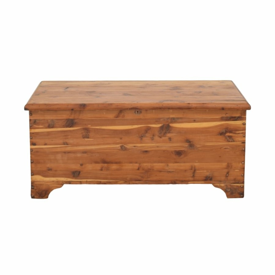 Storage Unknown  | Vintage Style Cedar Chest