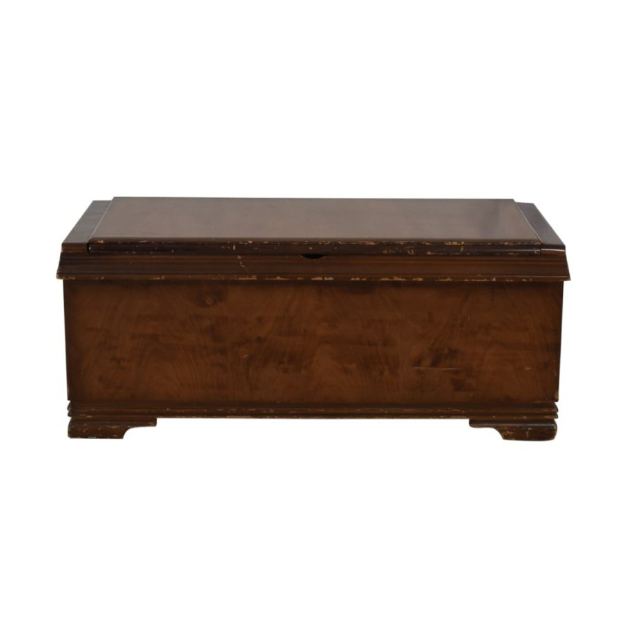 Storage Unknown  | Wooden Trunk