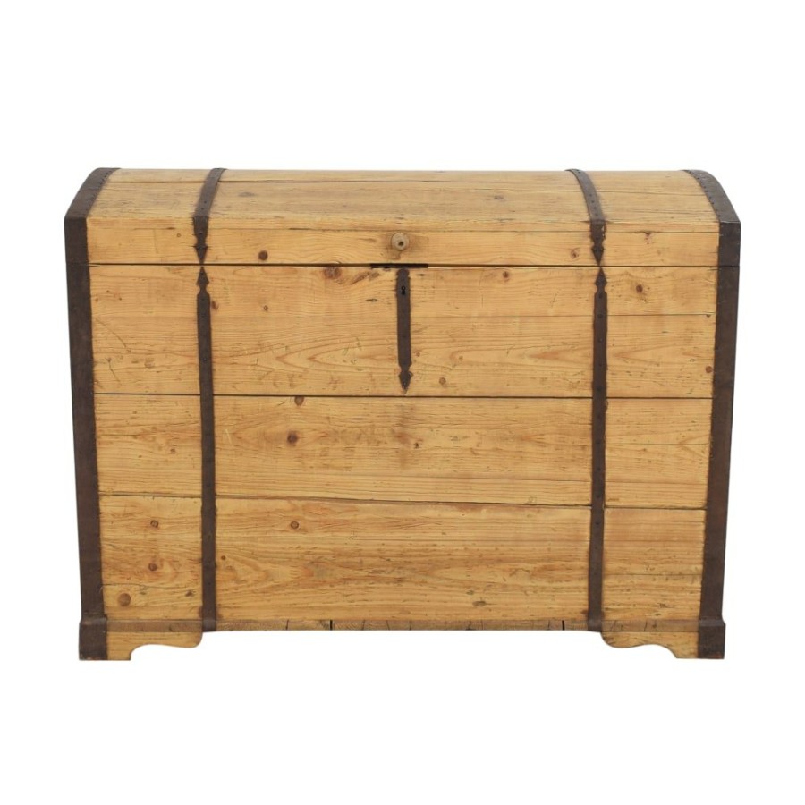 Storage Unknown  | Rustic Storage Trunk